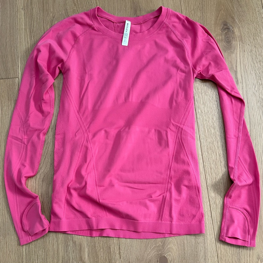 Athleta Momentum Top